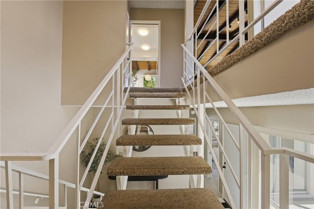 5916 E The Toledo, Long Beach, CA 90803