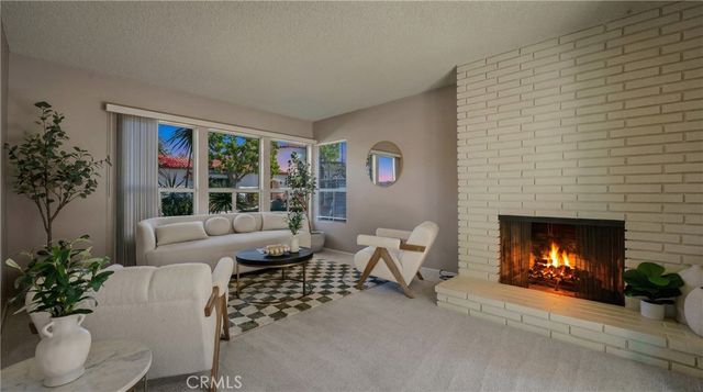 5916 E The Toledo, Long Beach, CA 90803