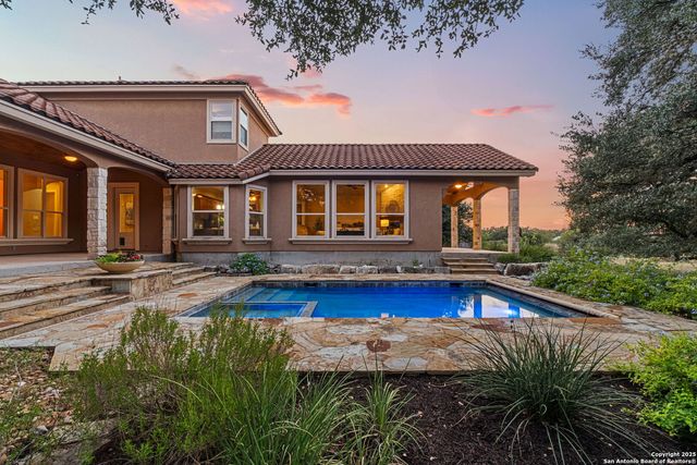 7607 Sky Loop, San Antonio, TX 78266