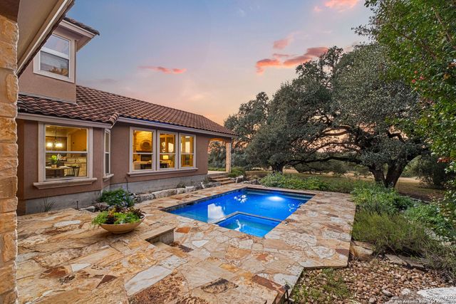 7607 Sky Loop, San Antonio, TX 78266