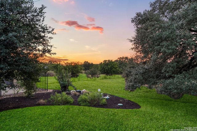 7607 Sky Loop, San Antonio, TX 78266