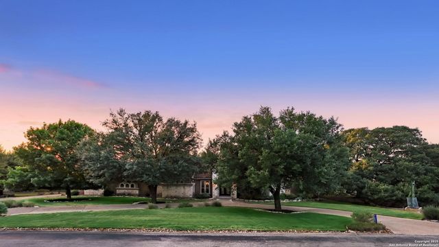 7607 Sky Loop, San Antonio, TX 78266