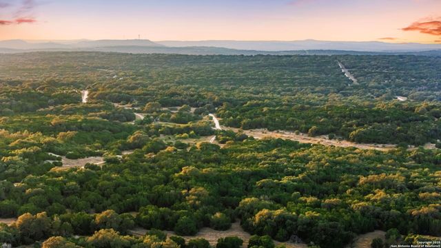 7607 Sky Loop, San Antonio, TX 78266