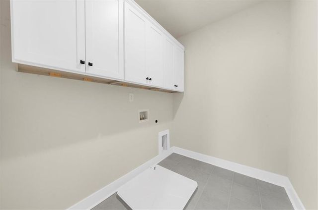 5579 Overview Drive, Flowery Branch, GA 30542