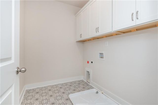 5579 Overview Drive, Flowery Branch, GA 30542