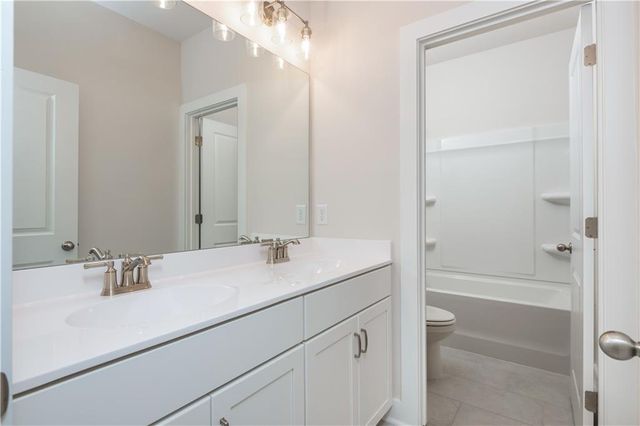 5579 Overview Drive, Flowery Branch, GA 30542