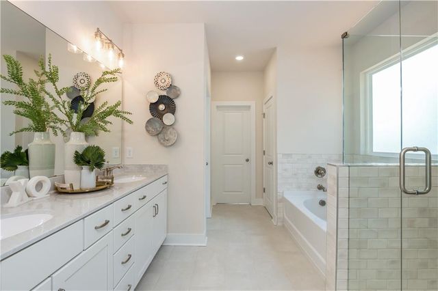 5579 Overview Drive, Flowery Branch, GA 30542