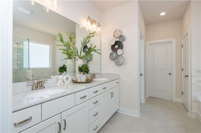5579 Overview Drive, Flowery Branch, GA 30542