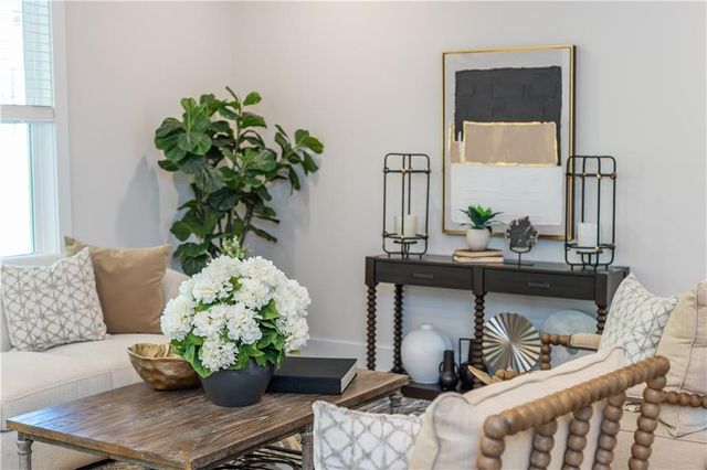 5579 Overview Drive, Flowery Branch, GA 30542