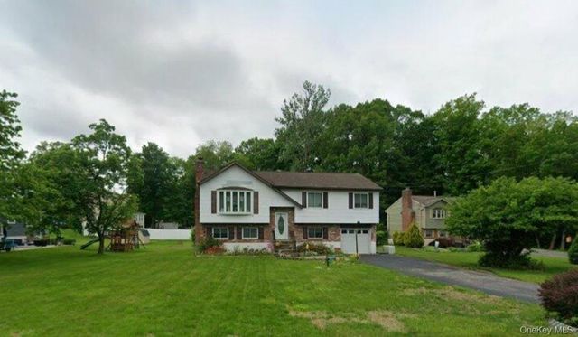 3 Russett Lane, Wappingers Falls, NY 12590