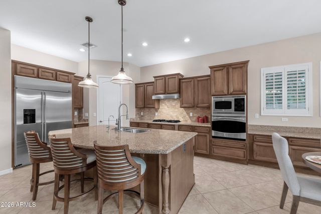 4390 S WHITE Drive, Chandler, AZ 85249