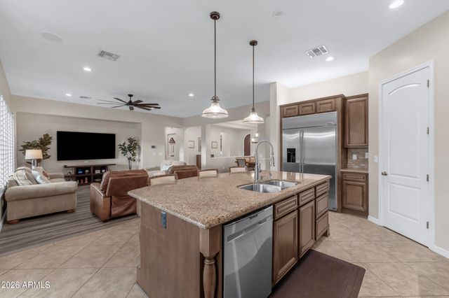 4390 S WHITE Drive, Chandler, AZ 85249