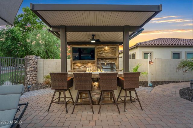 4390 S WHITE Drive, Chandler, AZ 85249