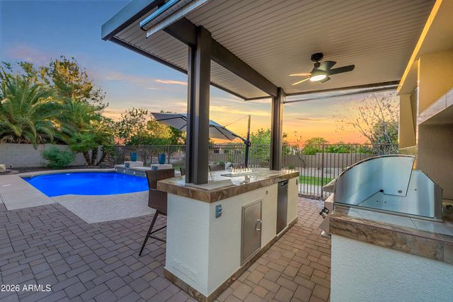 4390 S WHITE Drive, Chandler, AZ 85249