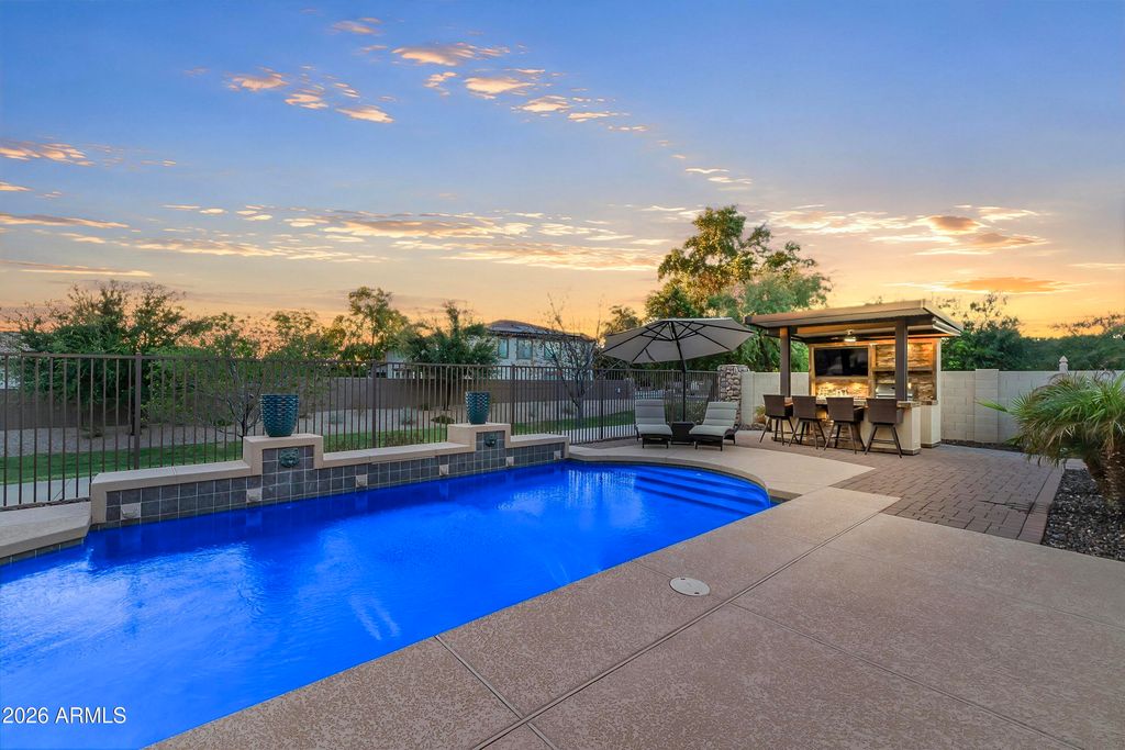 4390 S WHITE Drive, Chandler, AZ 85249 — exterior