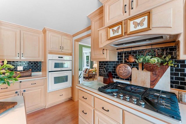 1724 MURPHY COURT, Green Bay, WI 54303