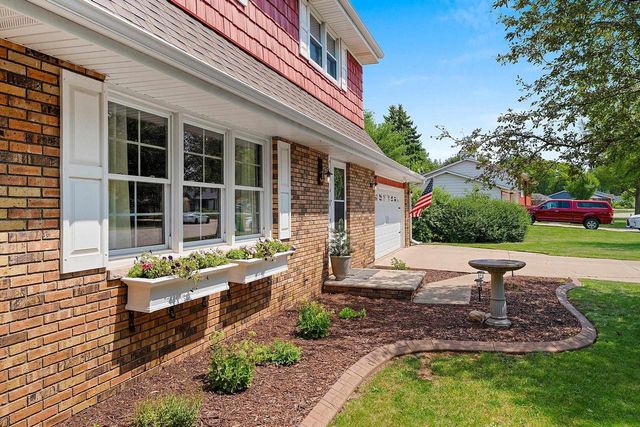 1724 MURPHY COURT, Green Bay, WI 54303
