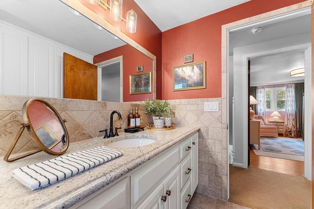 1724 MURPHY COURT, Green Bay, WI 54303