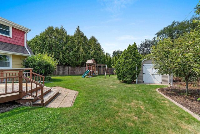 1724 MURPHY COURT, Green Bay, WI 54303