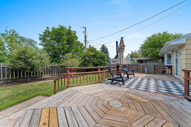 1724 MURPHY COURT, Green Bay, WI 54303