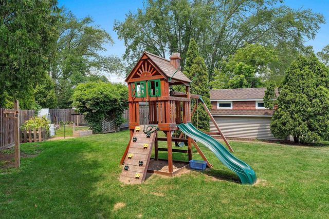 1724 MURPHY COURT, Green Bay, WI 54303
