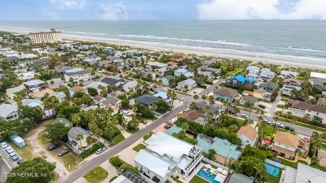 200 WALNUT Street 2, Neptune Beach, FL 32266