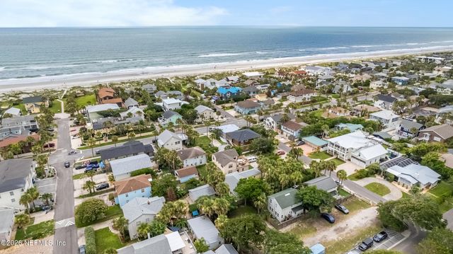 200 WALNUT Street 2, Neptune Beach, FL 32266