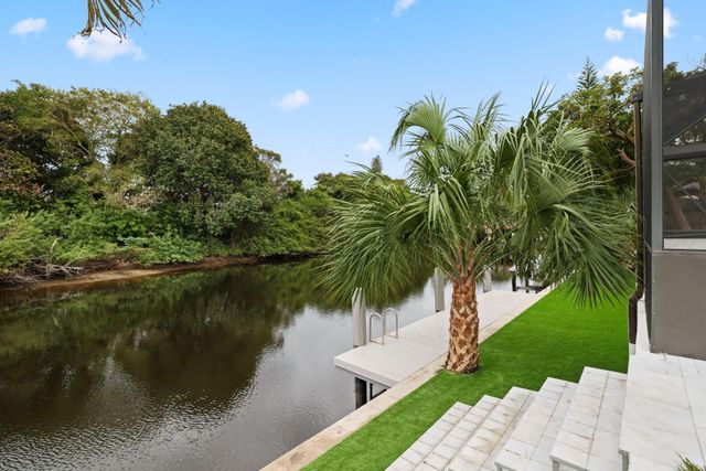 550 SW 6th Avenue, Boca Raton, FL 33486