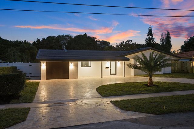 550 SW 6th Avenue, Boca Raton, FL 33486