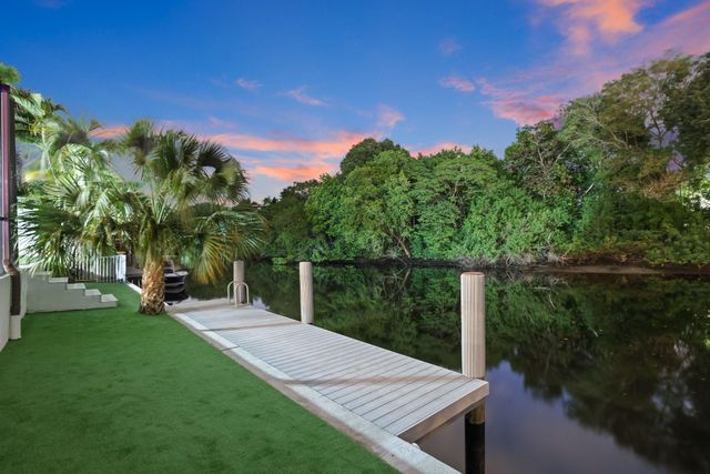 550 SW 6th Avenue, Boca Raton, FL 33486