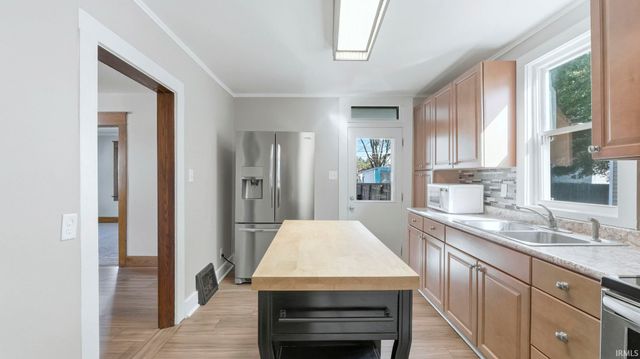 121 E Branning Avenue, Fort Wayne, IN 46806