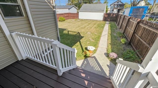 121 E Branning Avenue, Fort Wayne, IN 46806