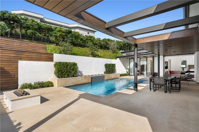 621 Malabar Drive, Corona Del Mar, CA 92625