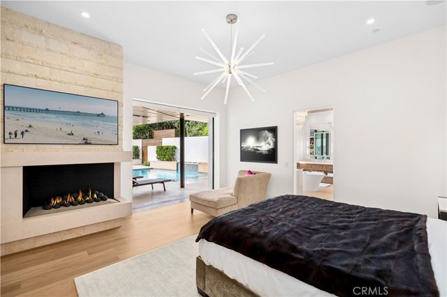 621 Malabar Drive, Corona Del Mar, CA 92625