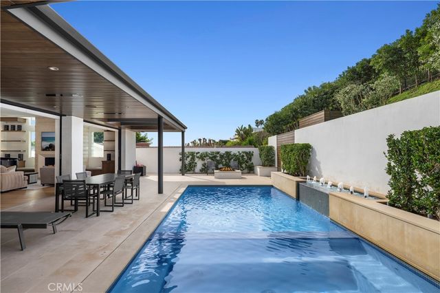 621 Malabar Drive, Corona Del Mar, CA 92625