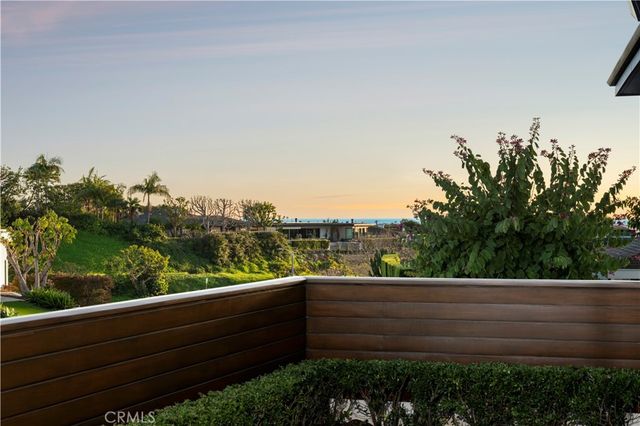 621 Malabar Drive, Corona Del Mar, CA 92625