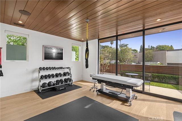 621 Malabar Drive, Corona Del Mar, CA 92625