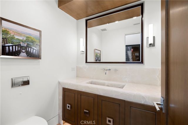 621 Malabar Drive, Corona Del Mar, CA 92625