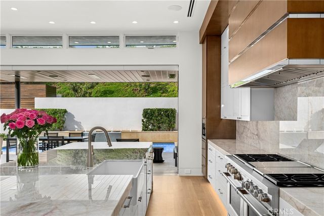 621 Malabar Drive, Corona Del Mar, CA 92625