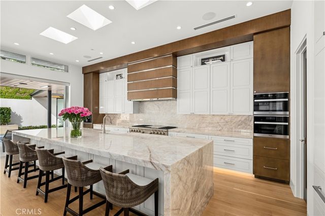 621 Malabar Drive, Corona Del Mar, CA 92625