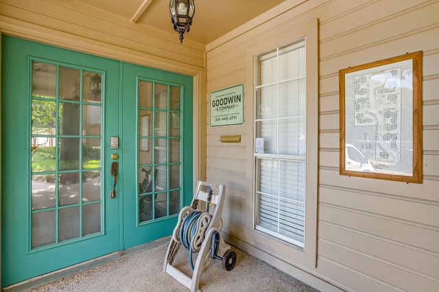 1430 Meadowood Village Drive, Fort Worth, TX 76120