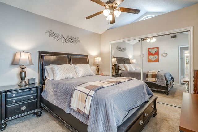 1430 Meadowood Village Drive, Fort Worth, TX 76120