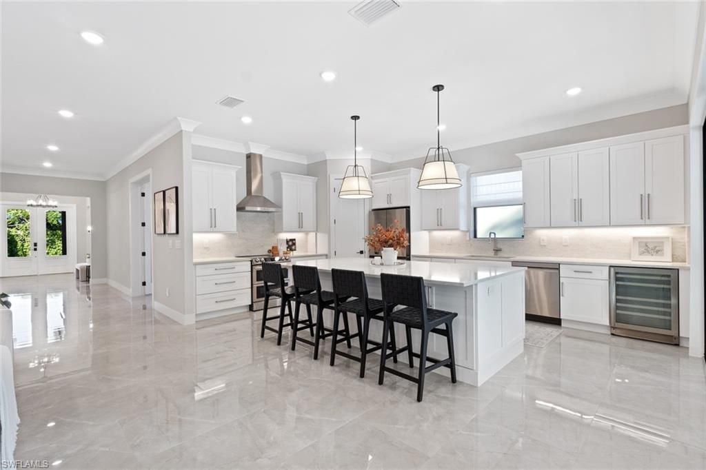 240 Allamanda WAY, NAPLES, FL 34114 — photo 2