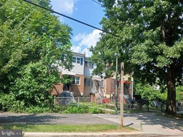 5814 CLAY ST NE, Washington, DC 20019