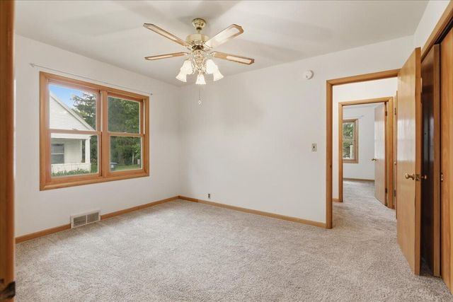 112 E 29TH Avenue, Council Bluffs, IA 51503