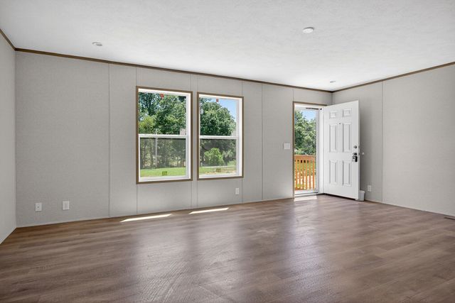 451 Salem Rd, Mcminnville, TN 37110