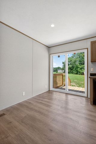 451 Salem Rd, Mcminnville, TN 37110