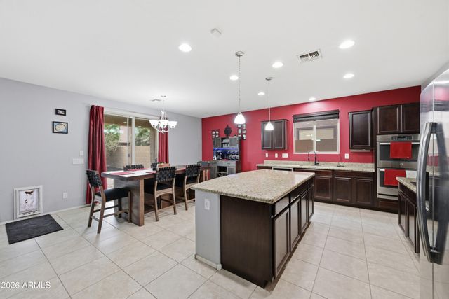 11959 W CHASE Lane, Avondale, AZ 85323