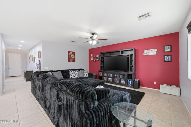 11959 W CHASE Lane, Avondale, AZ 85323