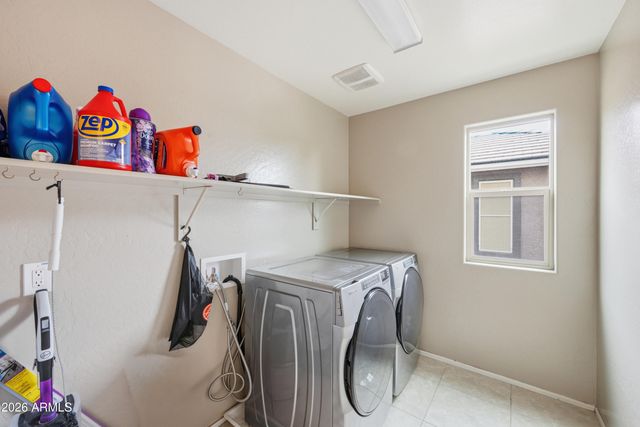 11959 W CHASE Lane, Avondale, AZ 85323